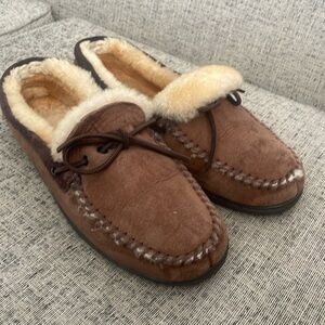 Overland Brown Suede Sheepskin Loafers Size 10